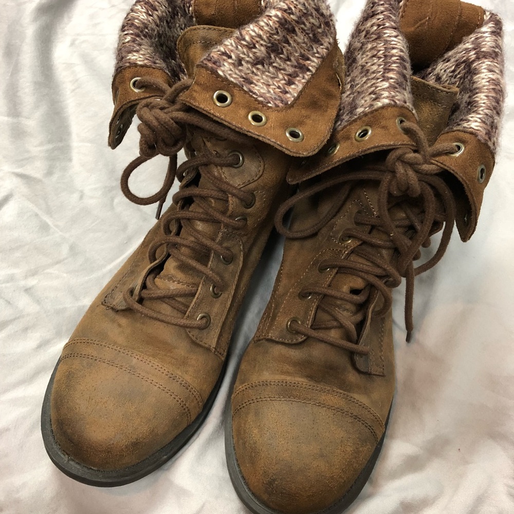 Like new Brown military combat boots moto